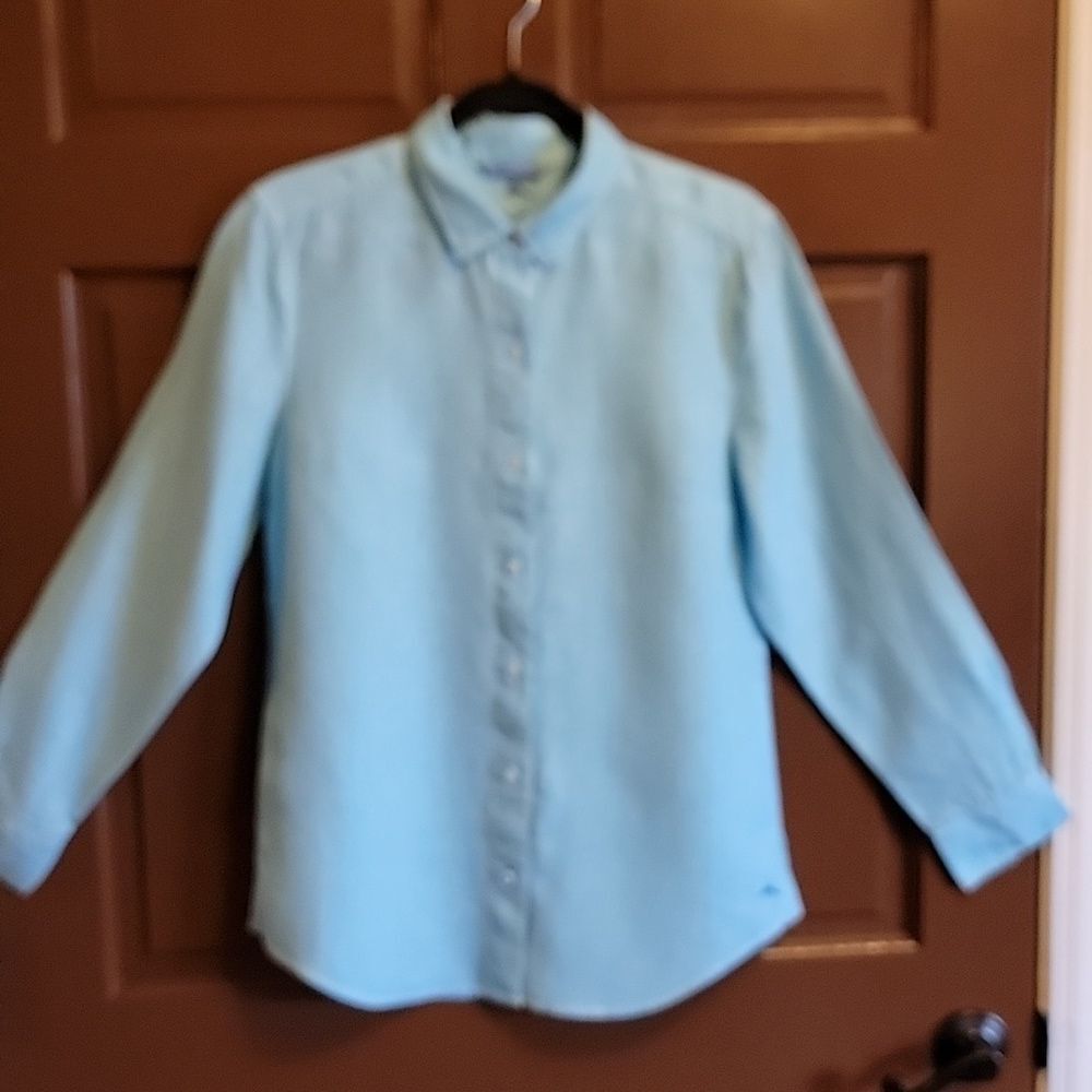 Tommy Bahama-Linen light aqua long sleeved collared shirt SP.